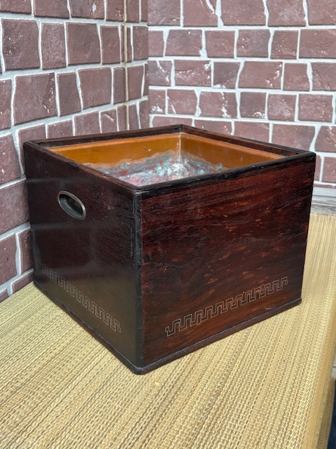 時代火道具 唐木 木製四方火鉢 紫檀瓶掛 角火鉢 銅おとし付き 象嵌細工