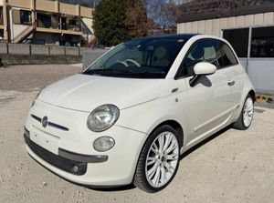 フィアット500　1.2　8V ラウンジ　ガラスルーフ