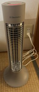 エレクトロラックス　チャコールファイバーヒーター　ECH630A