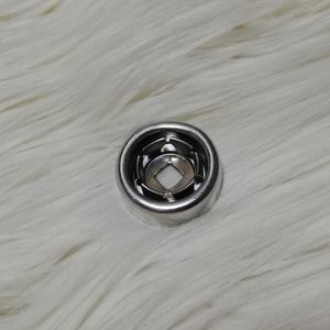 ☆即納☆新品☆複数可☆　封印　ナンバー　封印台　正規　土台　台座　ナンバープレート