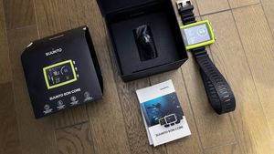 SUUNTO - EON Core (Lime with Bungee Strap)