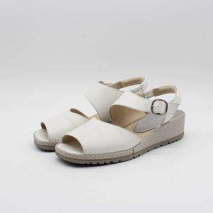 14■pedara ペダラ 本革 軽量サンダル(22.5ｃｍ2E)美品