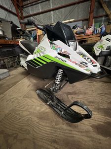 ARCTIC CATのYahoo!オークション(旧ヤフオク!)の相場・価格を見る