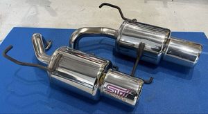 レガシィ STI ゲノム マフラーの値段と価格推移は？｜8件の売買データ 