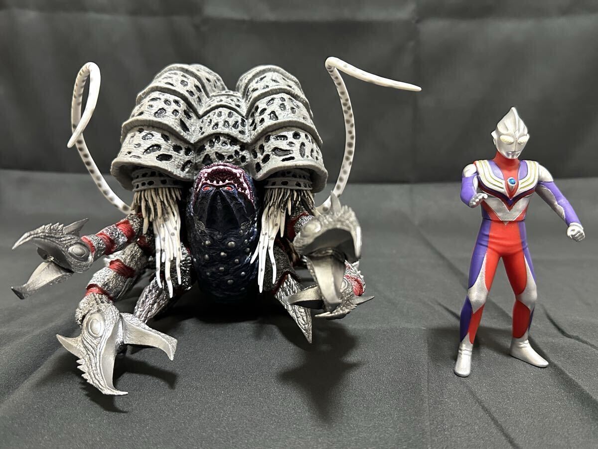 1番くじ ウルトラマン 怪獣超大全 A賞 ガタノゾーア ウルトラマン