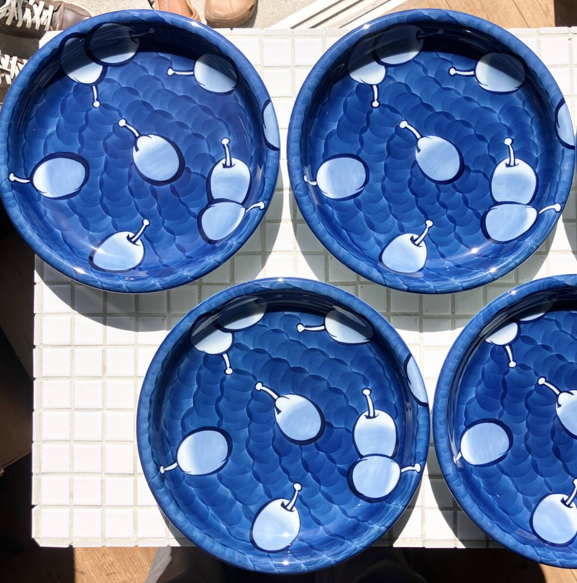未使用】源右衛門窯 丸皿 染濃 プルーン文 5客組 未使用 直径215mm 共