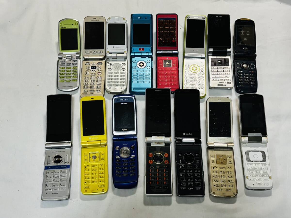 ○【ケータイまとめ】大量 100台 携帯電話 まとめ ガラケー スライド