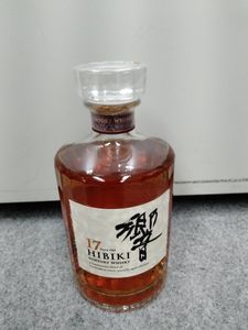 響 17年(箱無し)の平均価格は50,750円｜ウイスキーの価格相場・買取価格