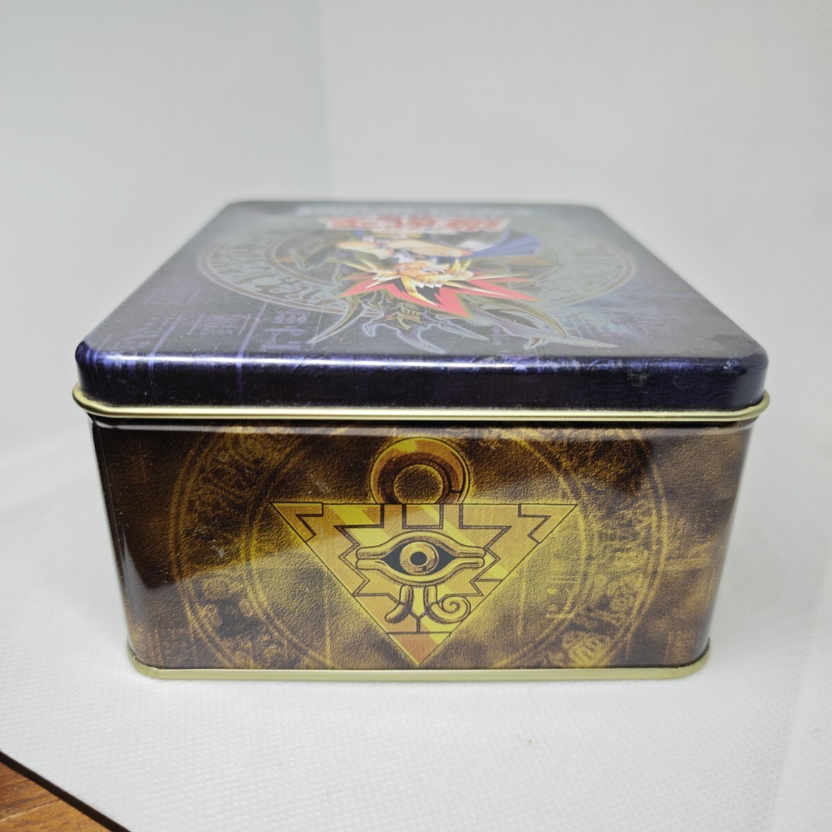 遊戯王 2004 TIN缶 空箱 ブースターパック コレクターズ ティン 表紙