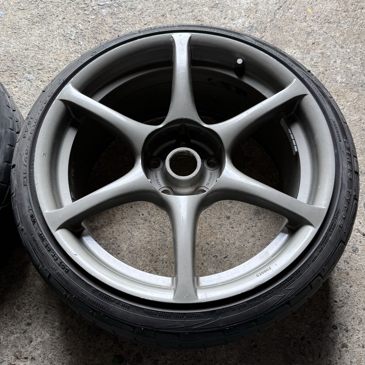 R34 スカイライン BNR34 GT-R 純正 ホイール 2本セット 18インチ 9J +
