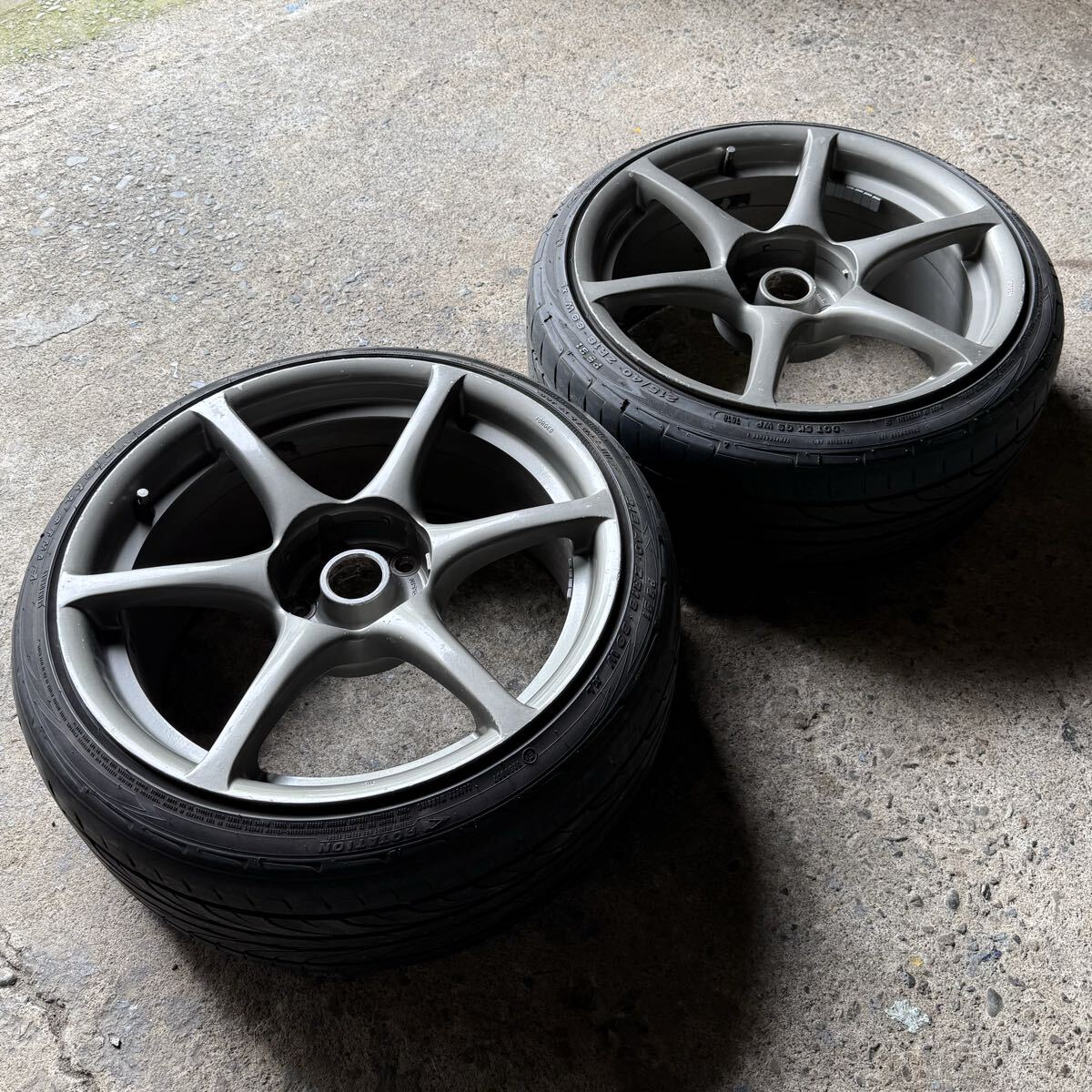 R34 スカイライン BNR34 GT-R 純正 ホイール 2本セット 18インチ 9J +