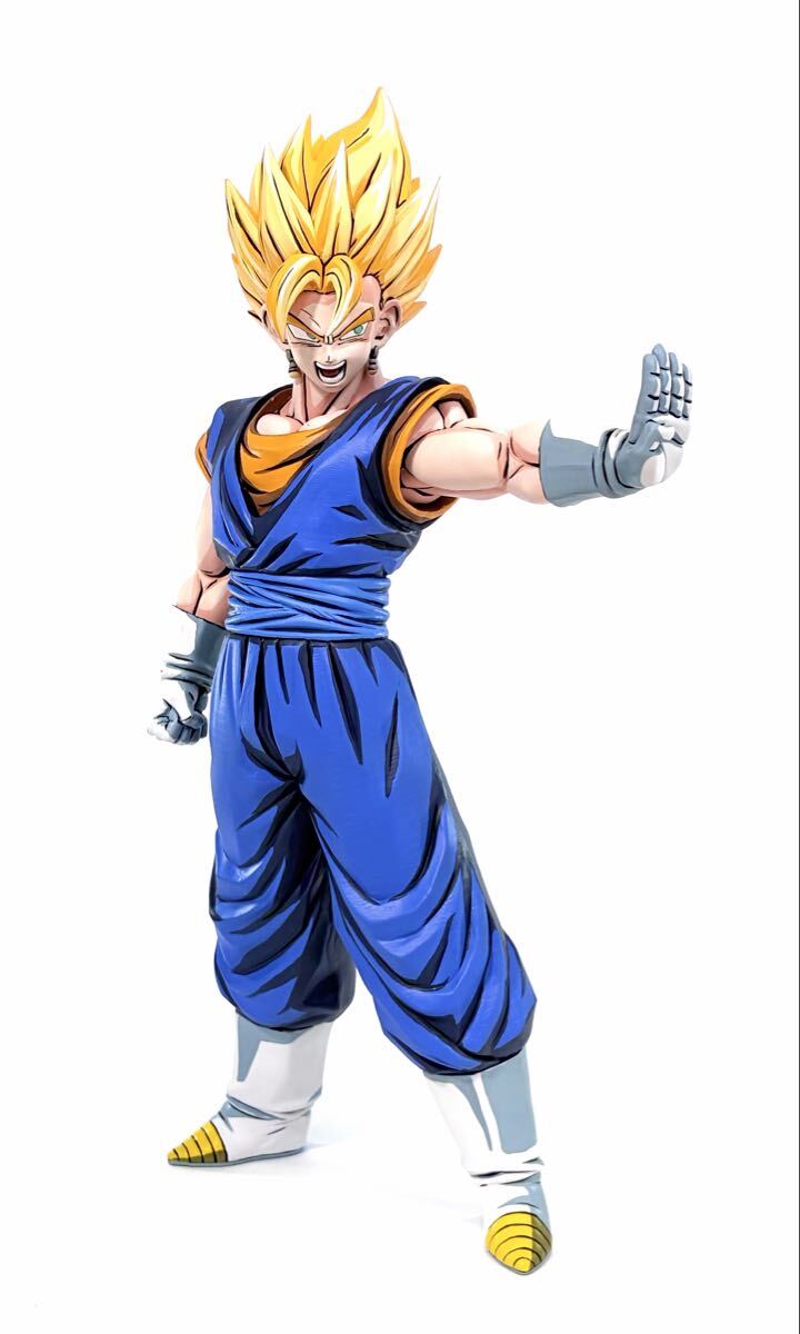 ドラゴンボール grandista 超サイヤ人 ベジット フィギュア