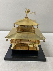 置物 金閣寺の値段と価格推移は？｜14件の売買データから置物 金閣寺の
