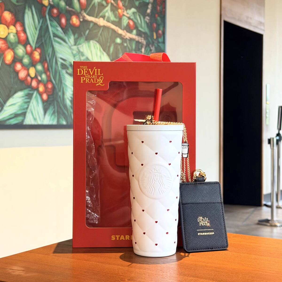 2017年ブーフーウー×ベイスターズ筒香コラボ　レア未使用バッグ スターバックス スタバ STARBUCKS 海外中国 2026プラダを着た悪魔