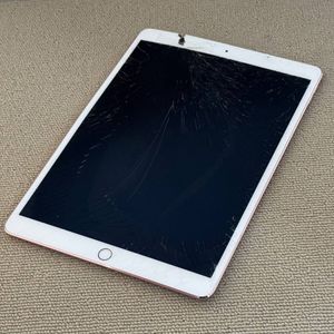 apple iPadPro10.5 64GのYahoo!オークション(旧ヤフオク!)の相場・価格