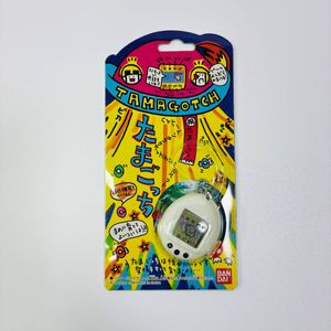 初代たまごっち白の値段と価格推移は？｜7件の売買データから初代