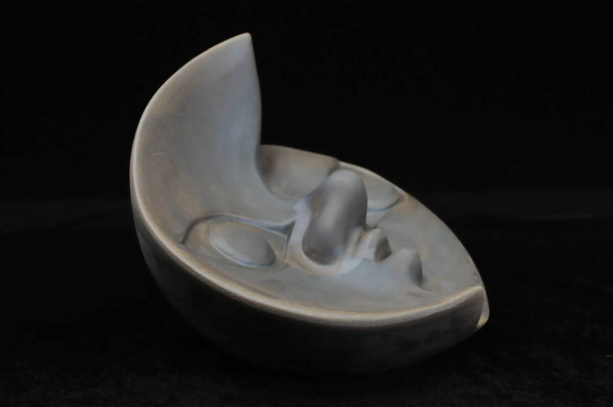 岡本太郎 『月の顔』 陶器 置物 W：20cm D:18cm H:16.5cm 重：650g 合