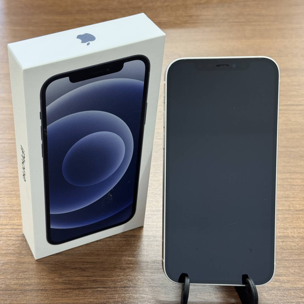 【美品❗️】iPhone 6 箱・充電器付き　値段交渉あり iPhone 6 空箱の値段と価格推移は？｜11件の売買データからiPhone 6 空