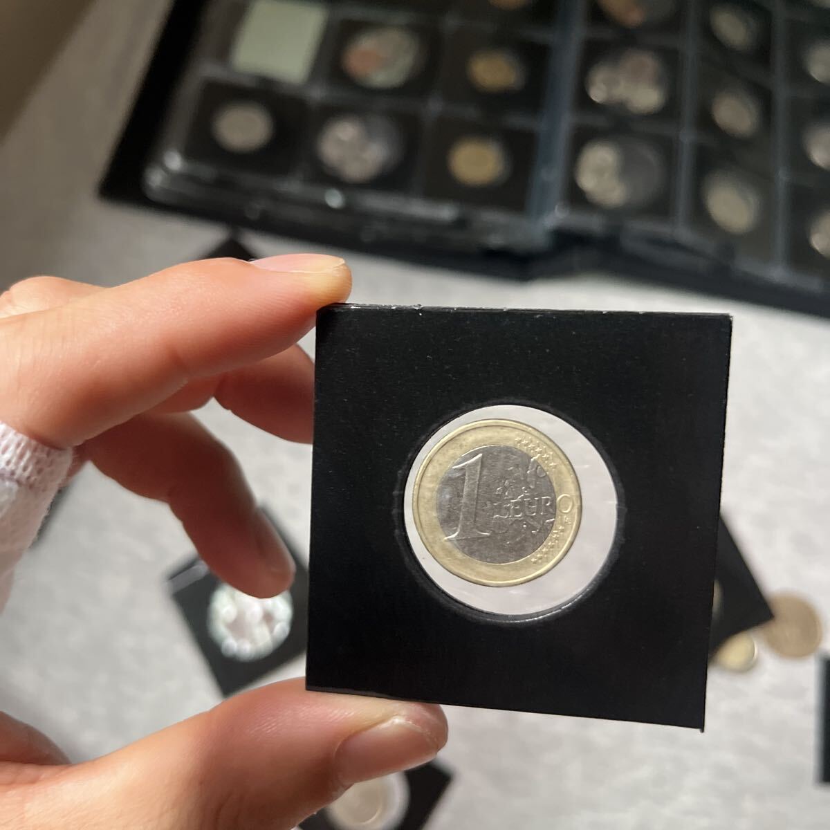 1ユーロ硬貨の値段と価格推移は？｜1件の売買データから1ユーロ硬貨の 