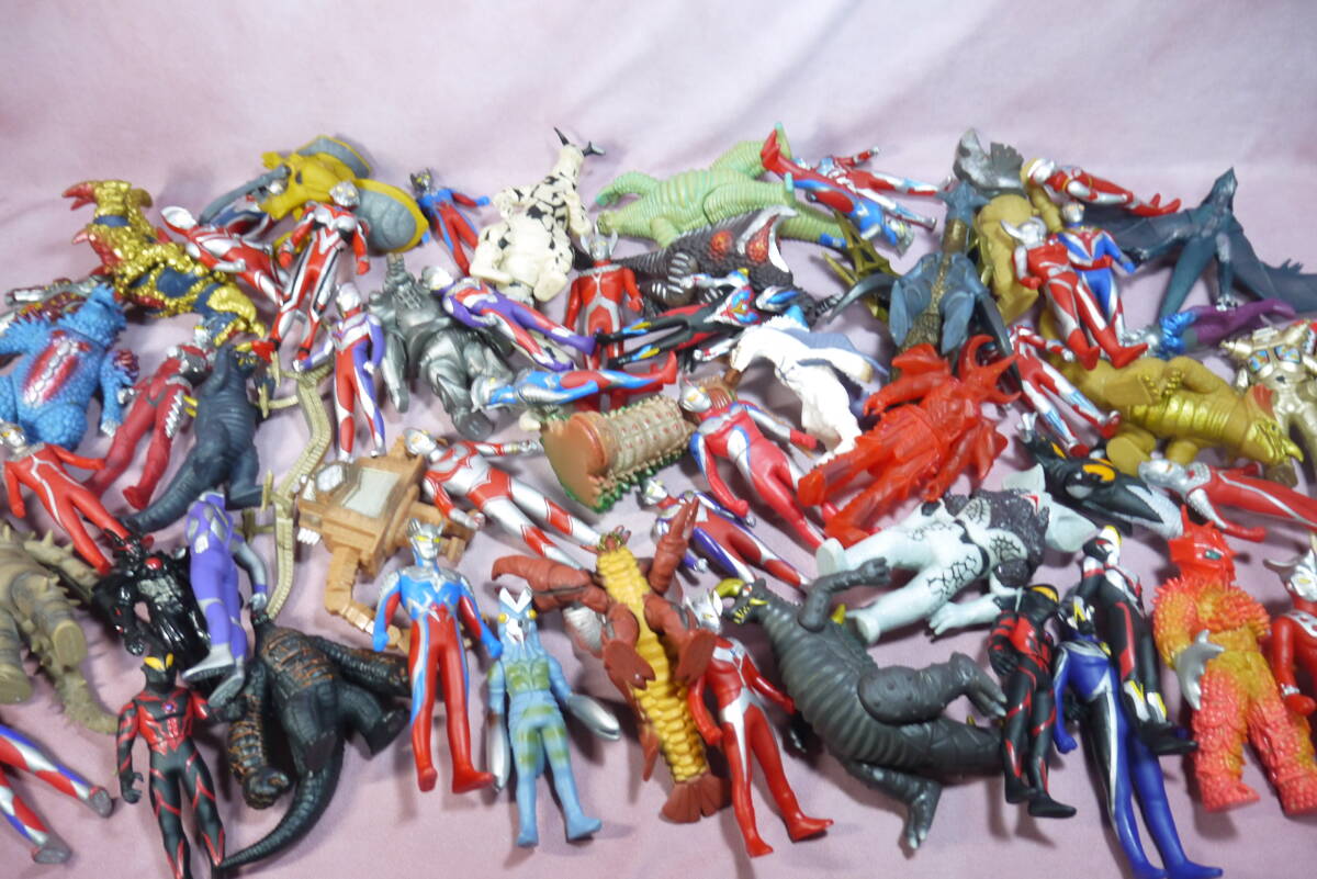 ウルトラマン ソフビ まとめ売り ウルトラヒーローコレクション 平成レトロ ウルトラヒーローシリーズの値段と価格推移は？｜648件の売買データ