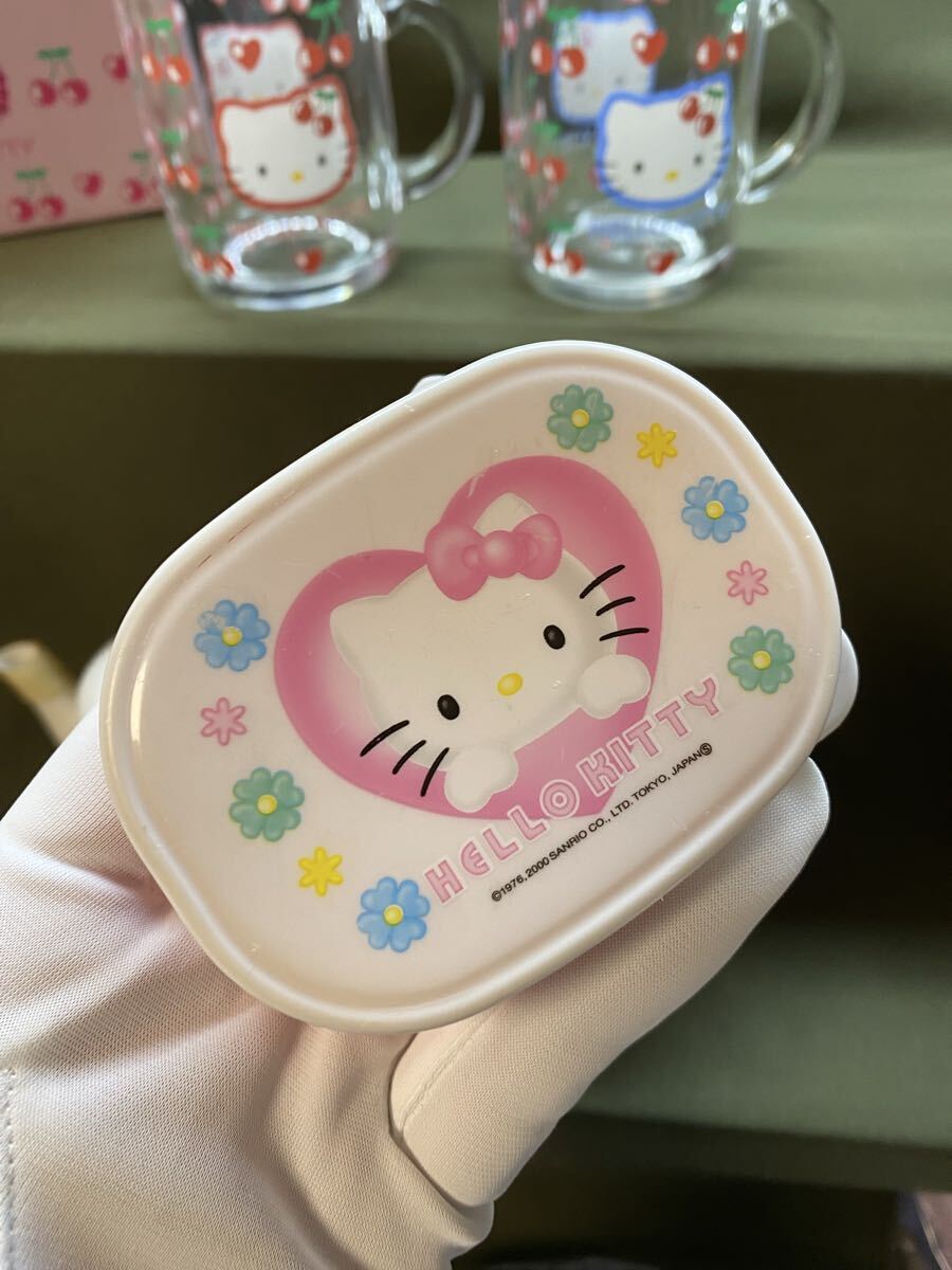 希少 サンリオ ハローキティ コップ 1998年 第一勧業銀行 非売品 平成