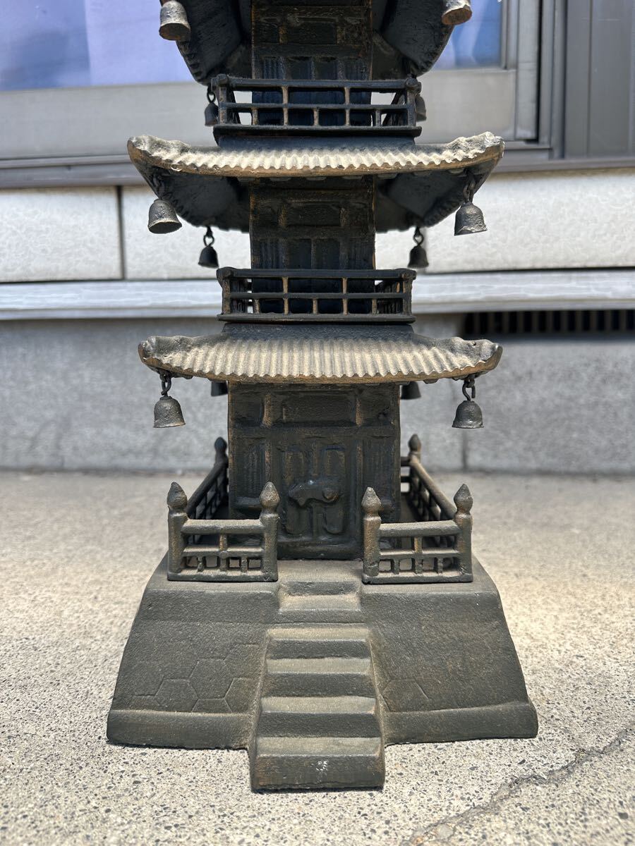 昭和レトロ 鉄製 五重塔 金属工芸 置物 オブジェ 飾り 古道具 ビンテージ 五重塔 置物 縁起物 南部鉄 鉄製 インテリア 昭和レトロ オブジェ