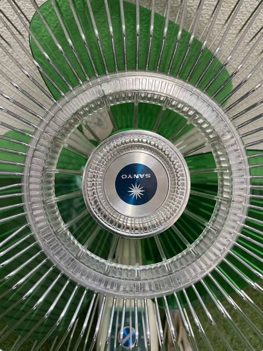 昭和レトロ SANYO EF-6BK 壁掛け扇風機 30cm グリーン羽根 Red Motor