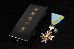 瑞宝双光章の値段と価格推移は？｜22件の売買データから瑞宝双光章の