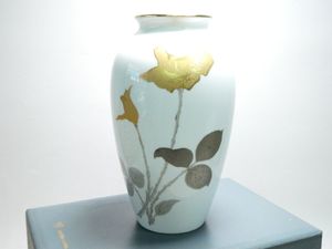 大倉陶園 金蝕バラの値段と価格推移は？｜45件の売買データから大倉陶