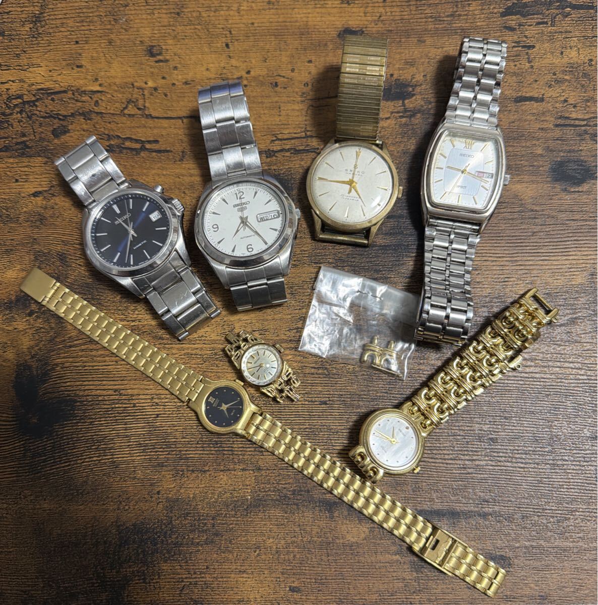 SEIKO 7N33-6040 メンズクォーツ腕時計 稼動品 美品・電池交換済 