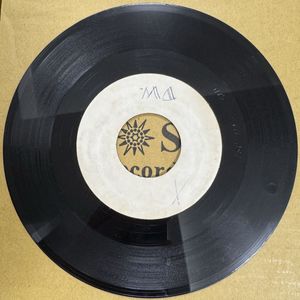 2位 CROSS MY HEART / JOHNNY & THE ATTRACTIONS LET’S GET TOGETHER / JOHNNY & THE ATTRAC