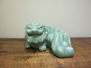 獅子? 狛犬? の置物 大日窯 信令作 置物 陶器 アンティーク 骨董 時代物 獅子置物の値段と価格推移は？｜273件の売買データから獅子置物の価値
