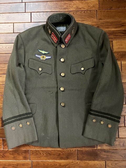軍衣の値段と価格推移は？｜237件の売買データから軍衣の価値がわかる