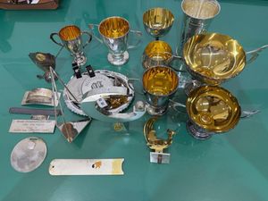 銀 トロフィーの値段と価格推移は？｜28件の売買データから銀