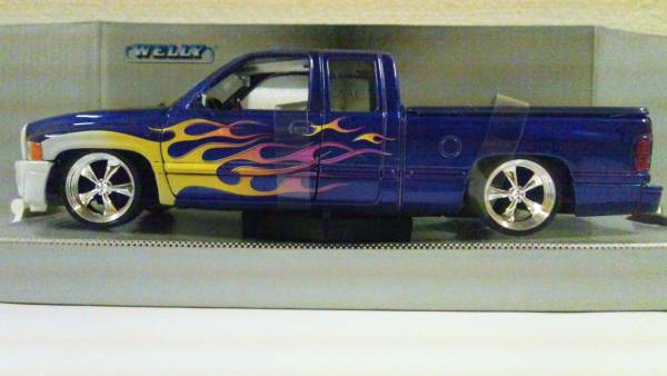 ウェリー　1/24 ダッジラム　パープル　中古_2
