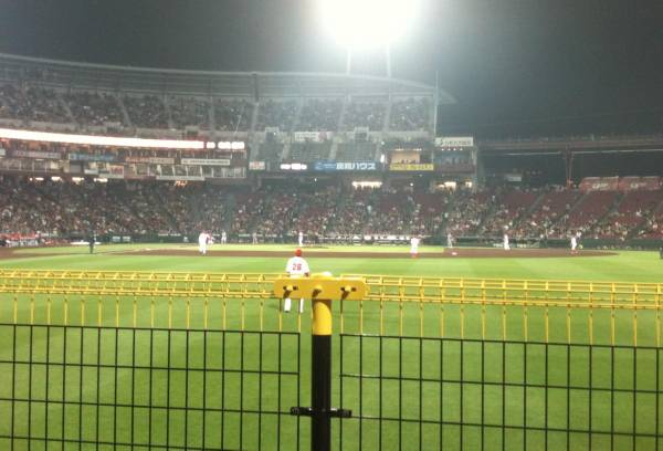 【送料無料】4/22(日)広島vs中日☆外野ライト3列目 通路側ペア_2