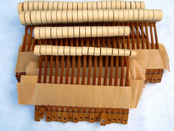 ヤマハグランドピアノ用ハンマーアッセンブリー（ジャンク部品）_1