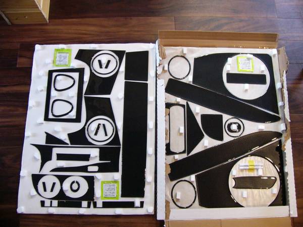 ポルシェ　ケイマン用　ブラックカーボンパネル新品未使用_1