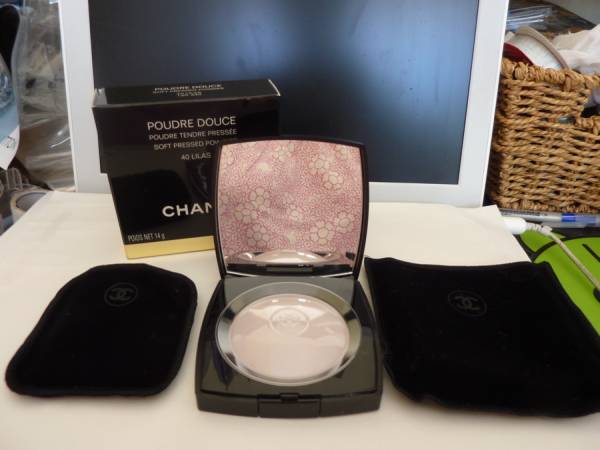 シャネル　プードゥル　ルース　40リラ 新品 　値下げしました!_1