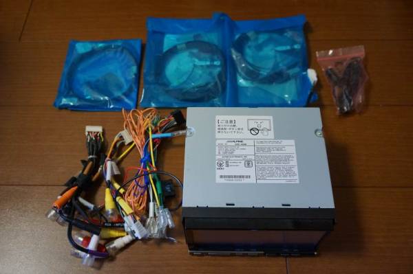 激安! アルパイン名機 高性能地デジナビVIE-X08♪_2