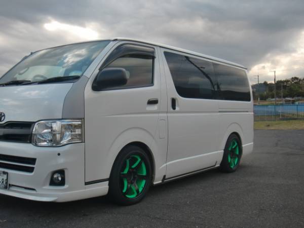 RAYS グラムライツ 57JX6 18×8J +20 TE37 FJ ハイエースの入札履歴