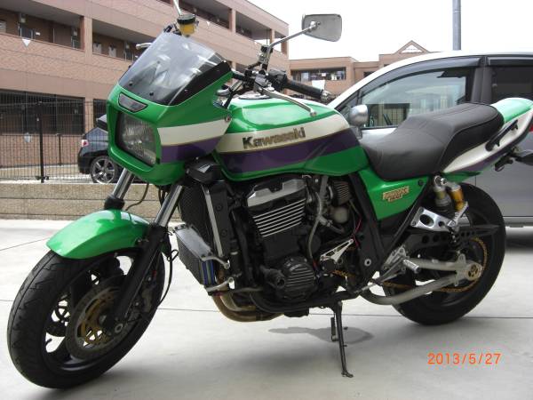 Zrx1100 逆車 ｆｃｒ他カスタムパーツ多数 751cc以上 売買されたオークション情報 Yahooの商品情報をアーカイブ公開 オークファン Aucfan Com