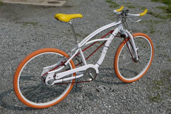 AWD☆2輪駆動自転車トレッタ☆trettaカスタム☆内装3段(Mサイズ 