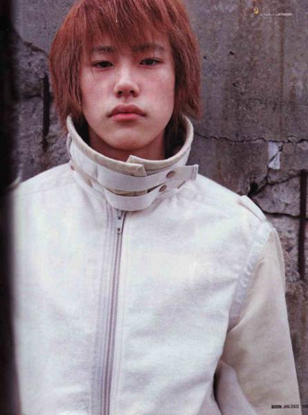 Boon 02 1 モデル時代の松山ケンイチ 他 小泉孝太郎 送込 男性 売買されたオークション情報 Yahooの商品情報をアーカイブ公開 オークファン Aucfan Com