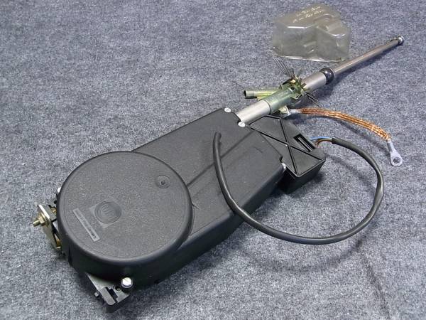 ベンツE320(W124後期) オートアンテナ [A2028201275] セダン