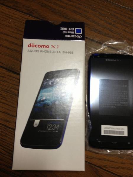 docomo AQUOS ZETA SH-06E ブルー ほぼ新品未使用_1