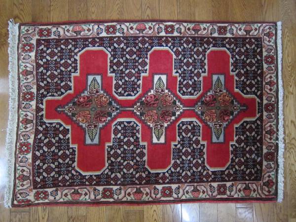 【107ｘ75】イラン・サナンダジ産ペルシャ絨毯■7695-130_1