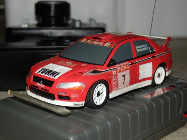 エポック社インドアレーサーRC43ランサーエボリューションⅦ WRC(完成