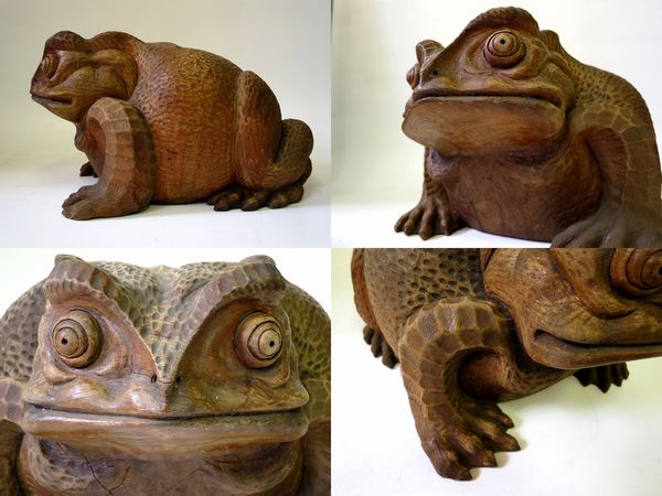 木製カエル彫刻 約15cm 木彫りの蛙像 ケヤキ/欅/かえる/カエル A(東洋彫刻)｜売買された