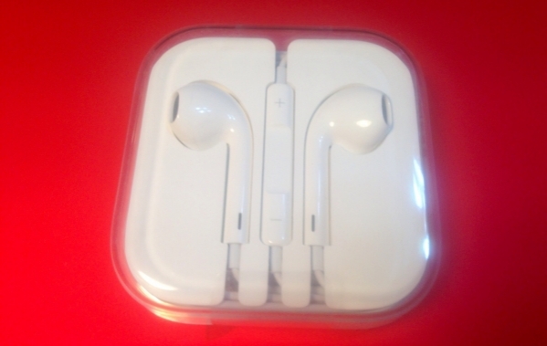 【純正！新品未使用】iPhone5s☆イヤホンマイク☆EarPodsタイプ_1